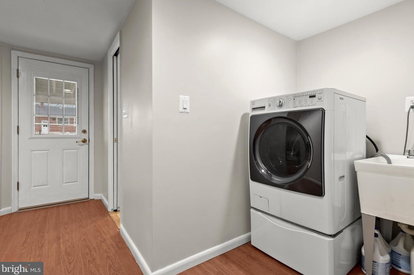 9134 Covered Bridge Rd, Baltimore MD  21234-2512 exterior