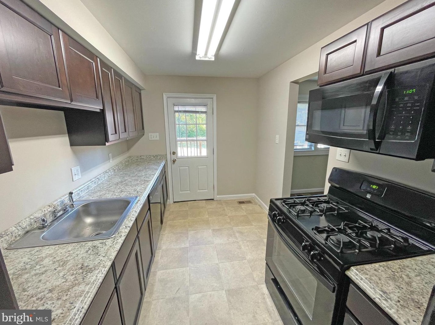 624 Kingsway Rd, Baltimore MD  21220-4925 exterior