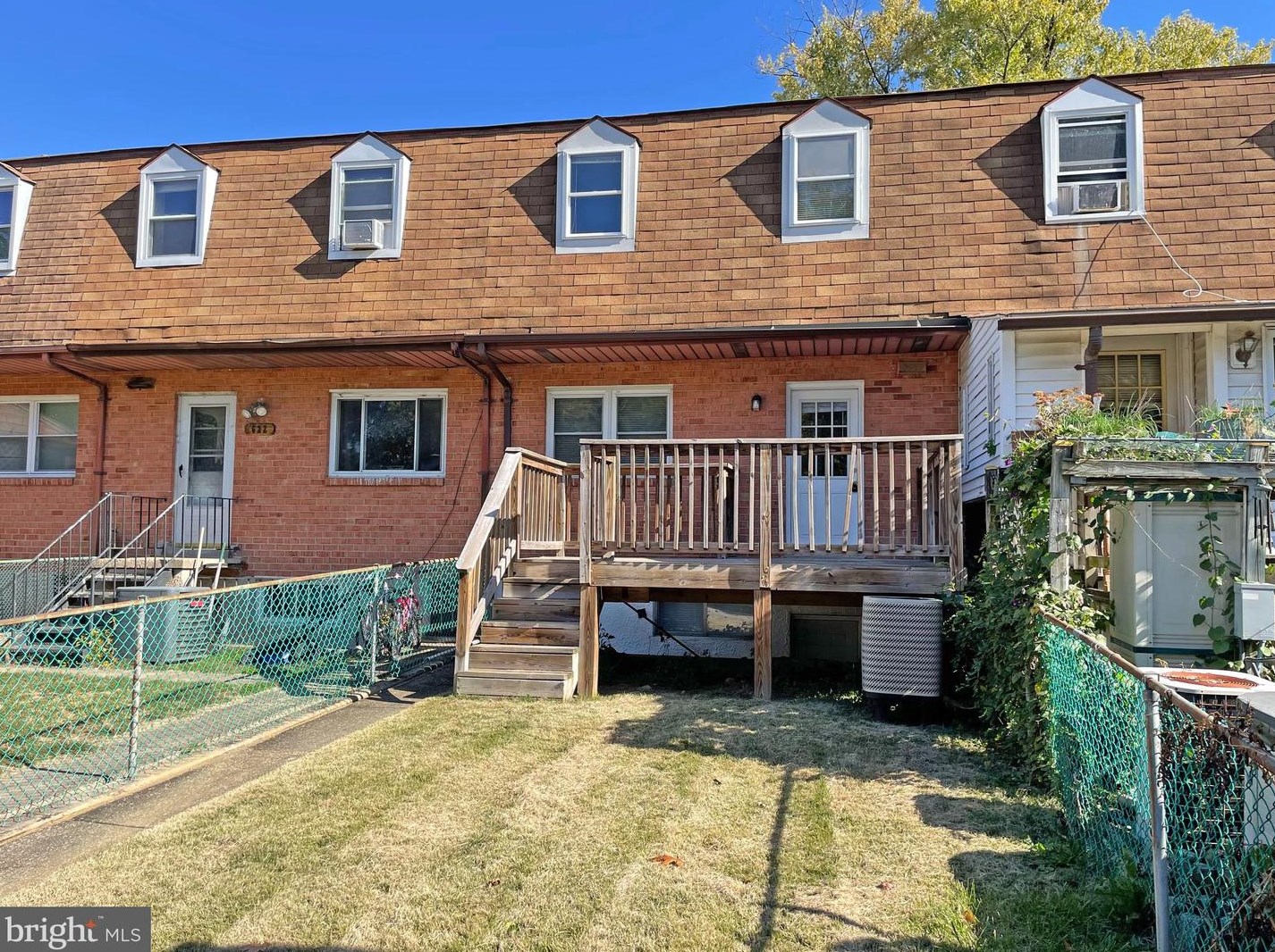 624 Kingsway Rd, Baltimore MD  21220-4925 exterior