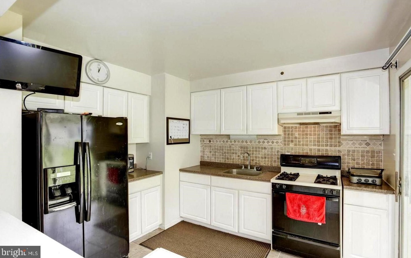 6805 Fox Meadow Rd, Baltimore, MD 21207-5628