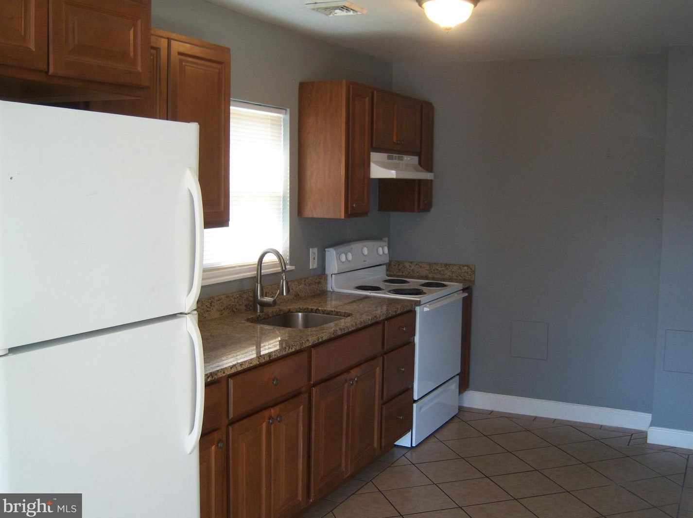 1832 Kittyhawk Rd, Baltimore, MD 21221