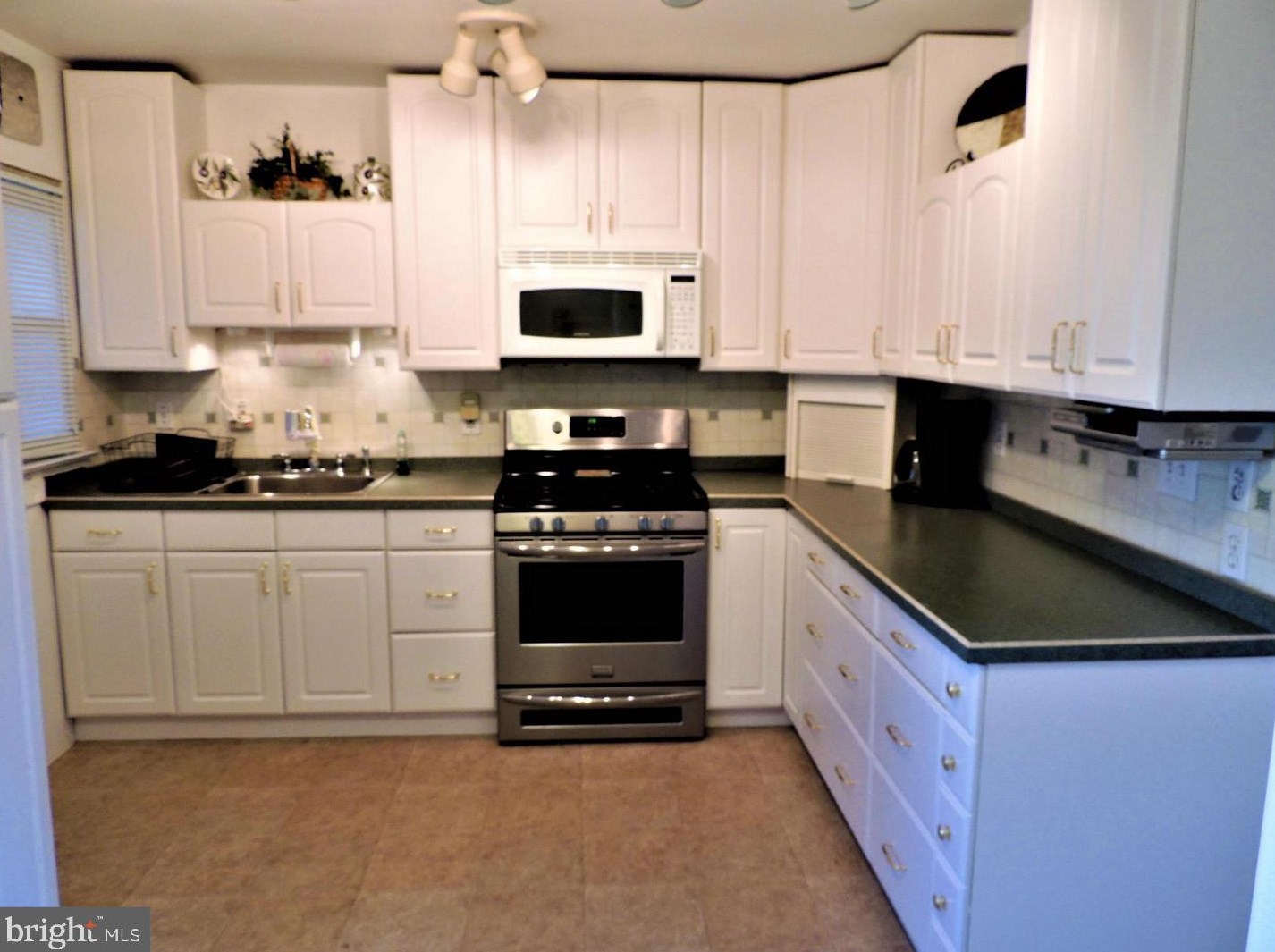 4710 Raspe Ave, Baltimore MD  21206-2145 exterior