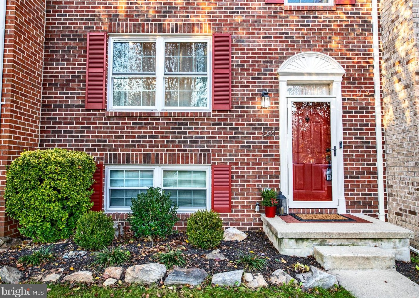 9221 Hines Estates Dr, Baltimore, MD 21234-1368