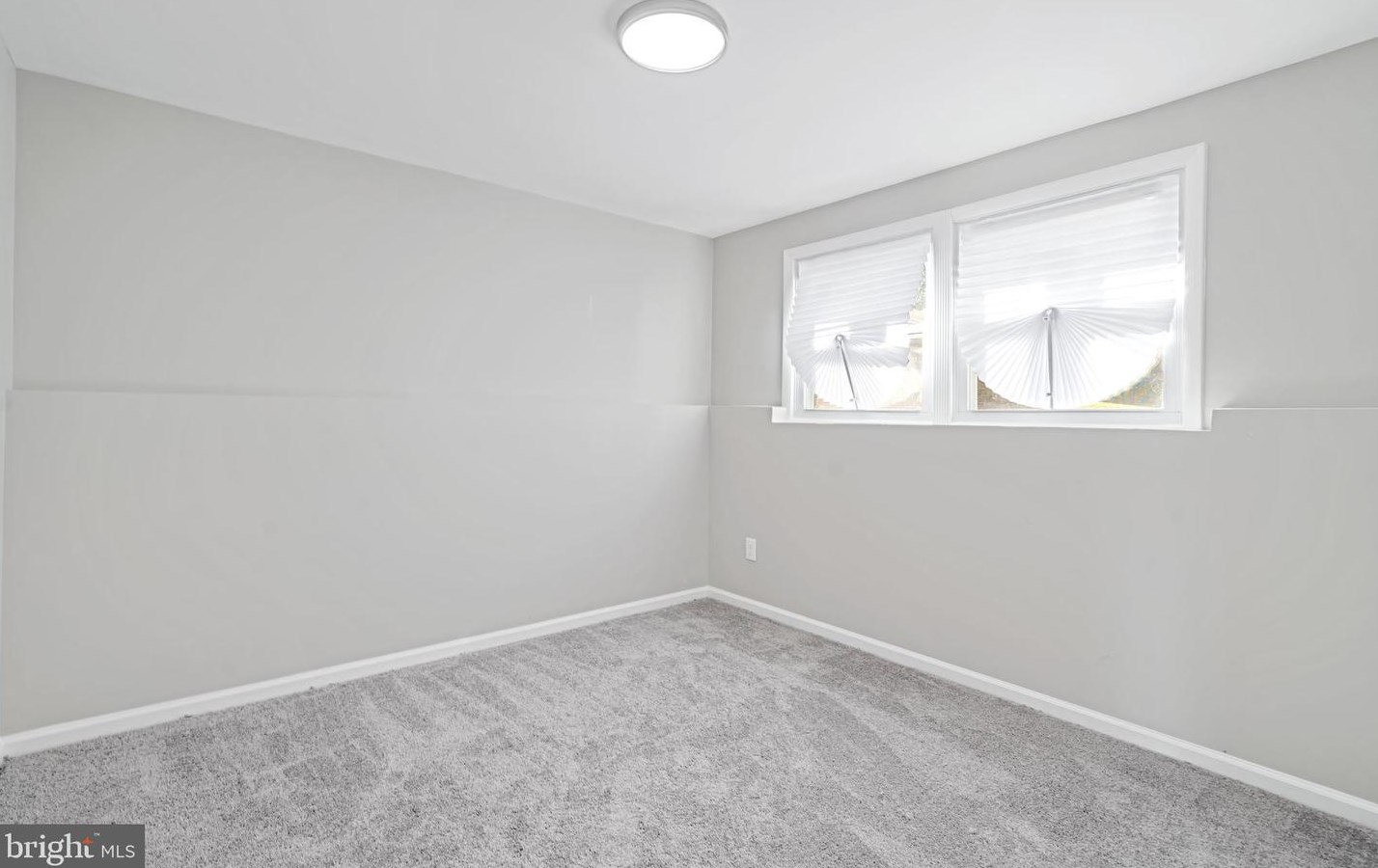 17 Galahad Ct, Baltimore MD  21228 exterior