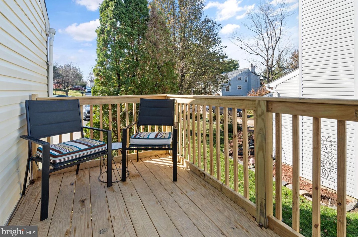 17 Galahad Ct, Baltimore MD  21228 exterior