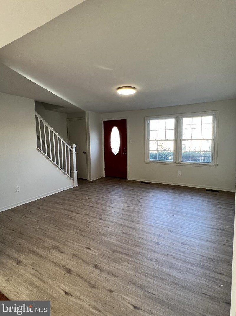 3 Guinevere Ct, Baltimore, MD 21237