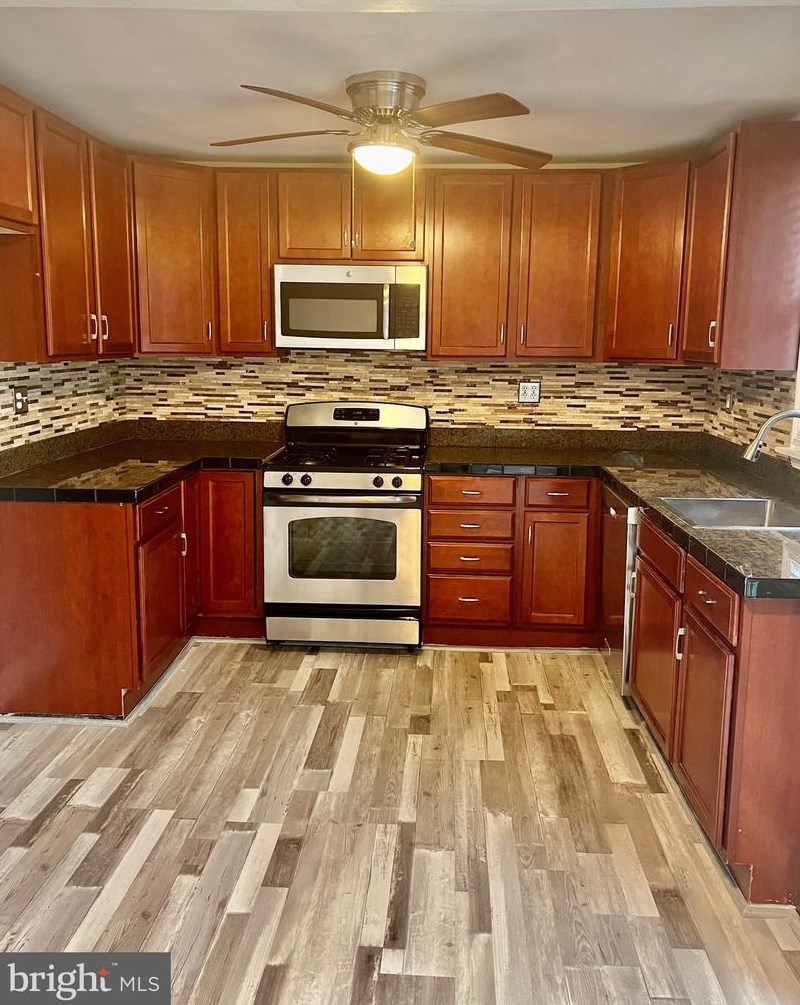 1903 Tolson Ave, Baltimore, MD 21222-1717