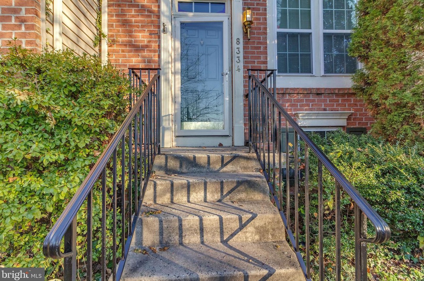 8334 Tapu Ct, Baltimore, MD 21236