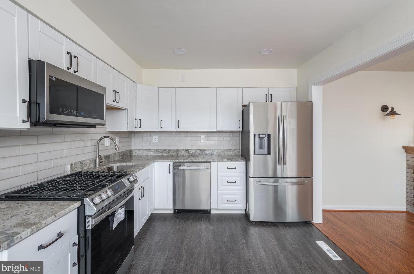 8602 Heathrow Rd, Baltimore MD  21236-2706 exterior