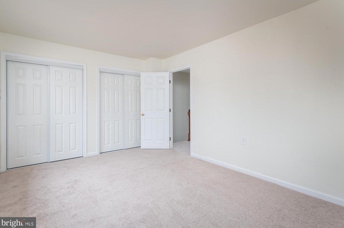 8602 Heathrow Rd, Baltimore MD  21236-2706 exterior