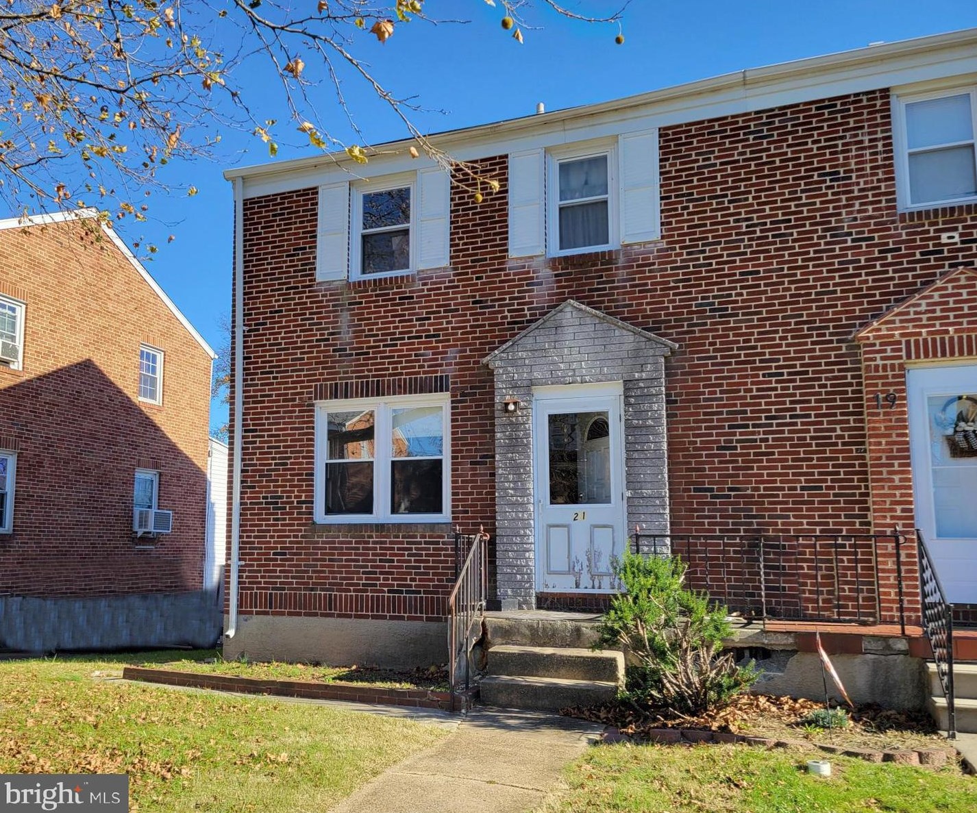 21 Lyndale Ave, Baltimore, MD 21236-4323