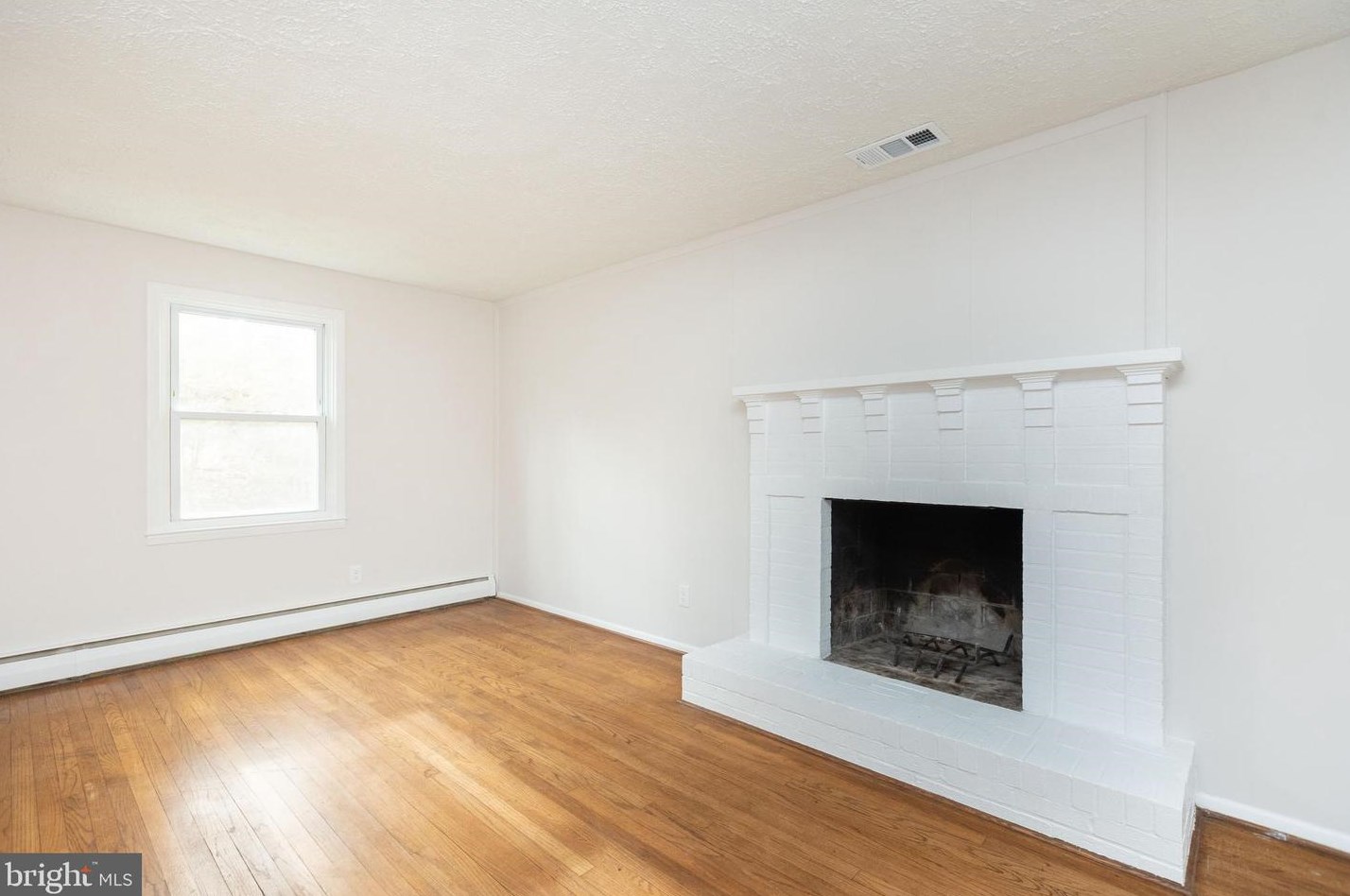 13 Greentree Dr, Phoenix, MD 21131