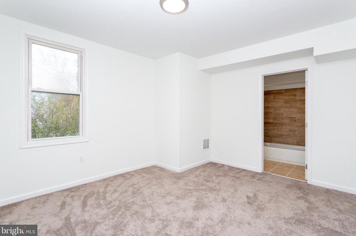 334 Upperlanding Rd, Baltimore MD  21221-4815 exterior