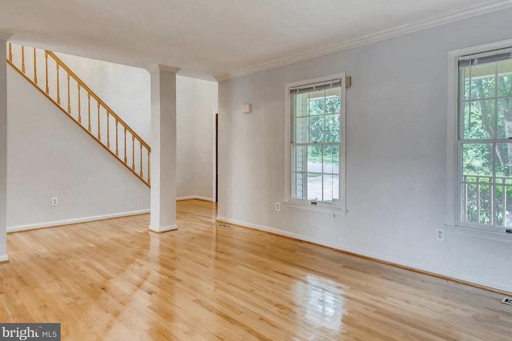 8205 Ruxton Crossing Rd, Baltimore MD  21204 exterior
