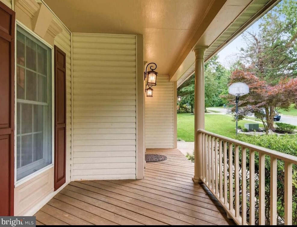 8205 Ruxton Crossing Rd, Baltimore MD  21204 exterior