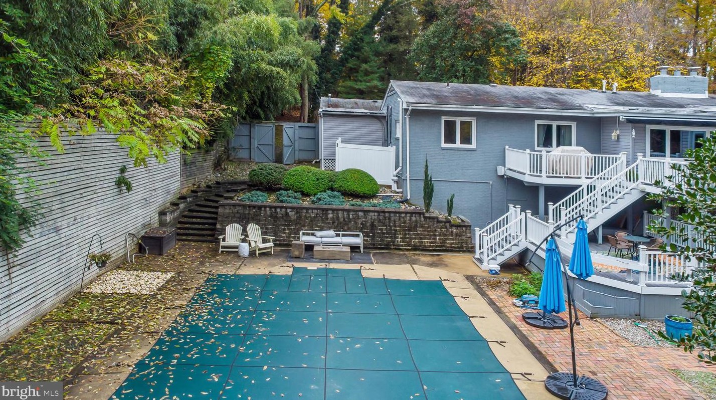 2728 Old Court Rd, Baltimore MD  21208-3415 exterior