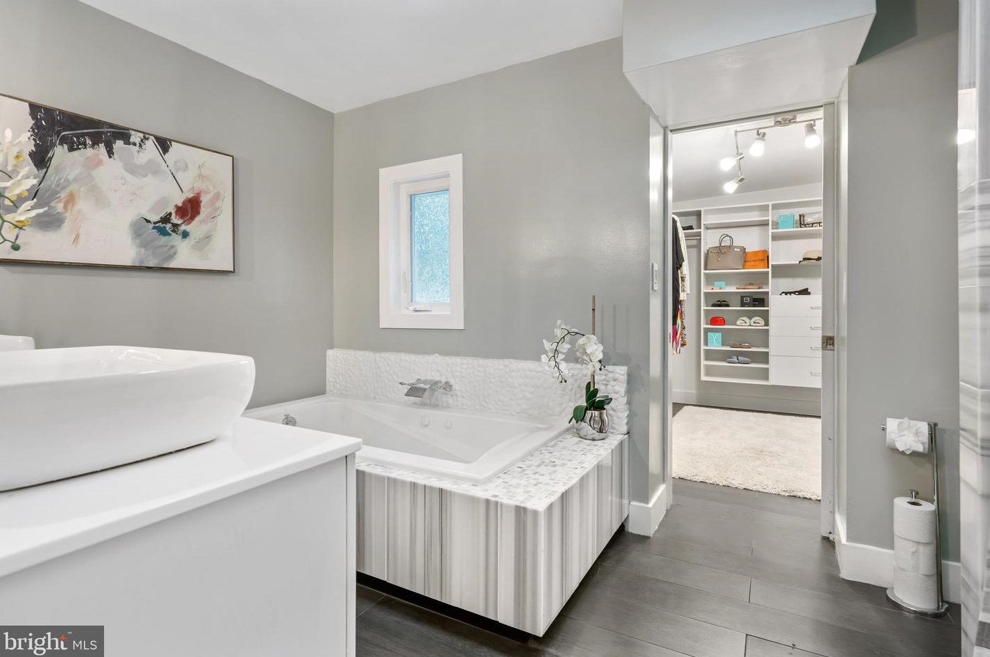 2728 Old Court Rd, Baltimore MD  21208-3415 exterior