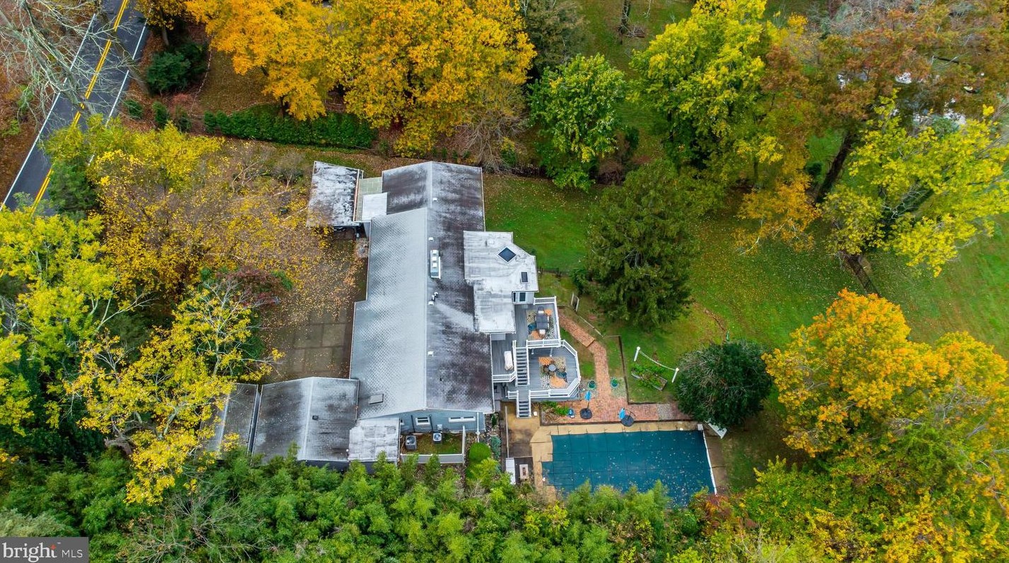 2728 Old Court Rd, Baltimore MD  21208-3415 exterior