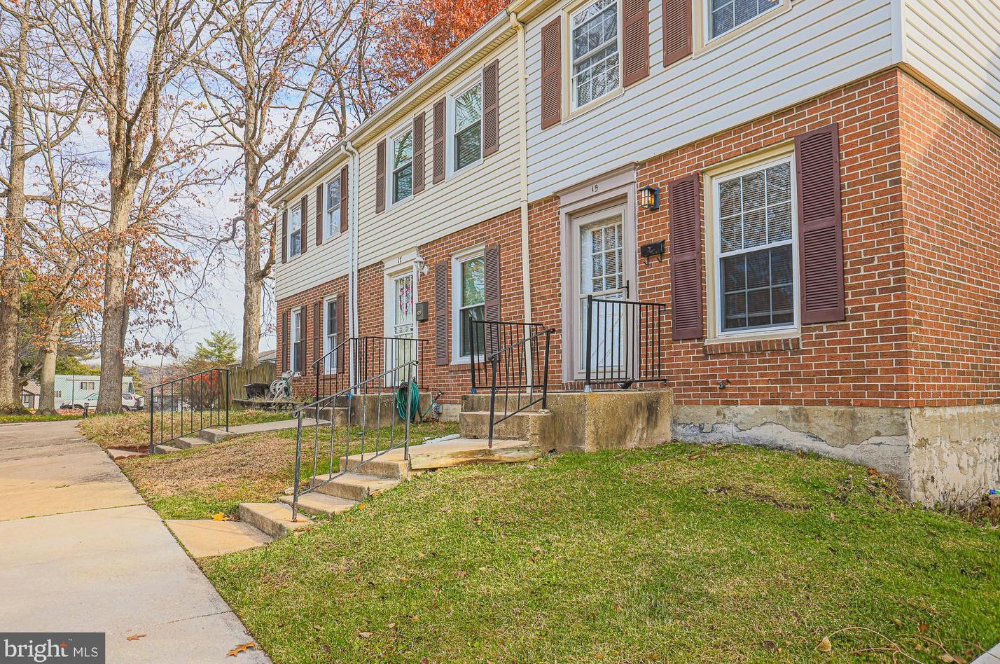 15 Mitnick Rd, Baltimore, MD 21236-3109