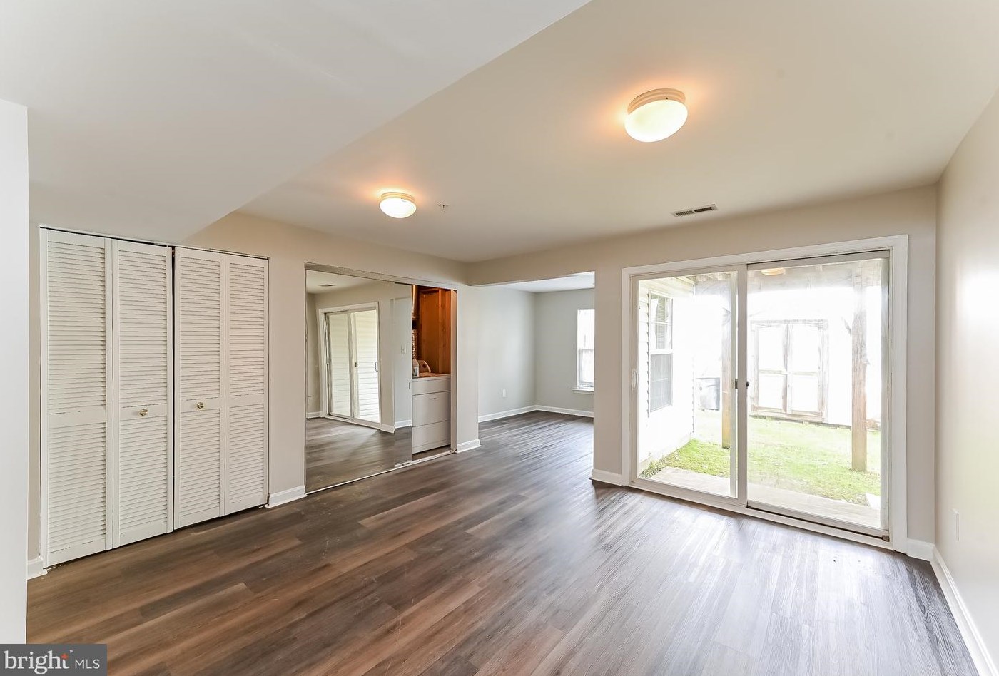 3 Holly Leaf Ct, Baltimore, MD 21220
