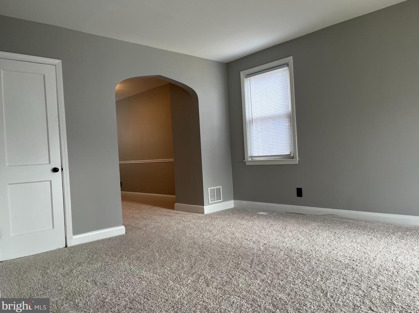 1112 Elm Rd, Baltimore MD  21227-3936 exterior