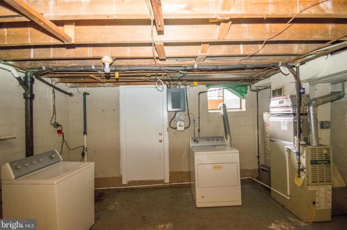 822 Middlesex Rd, Baltimore MD  21221-2128 exterior