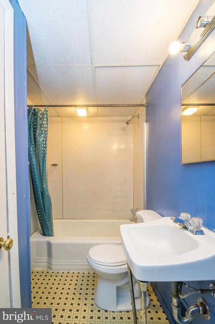 822 Middlesex Rd, Baltimore MD  21221-2128 exterior