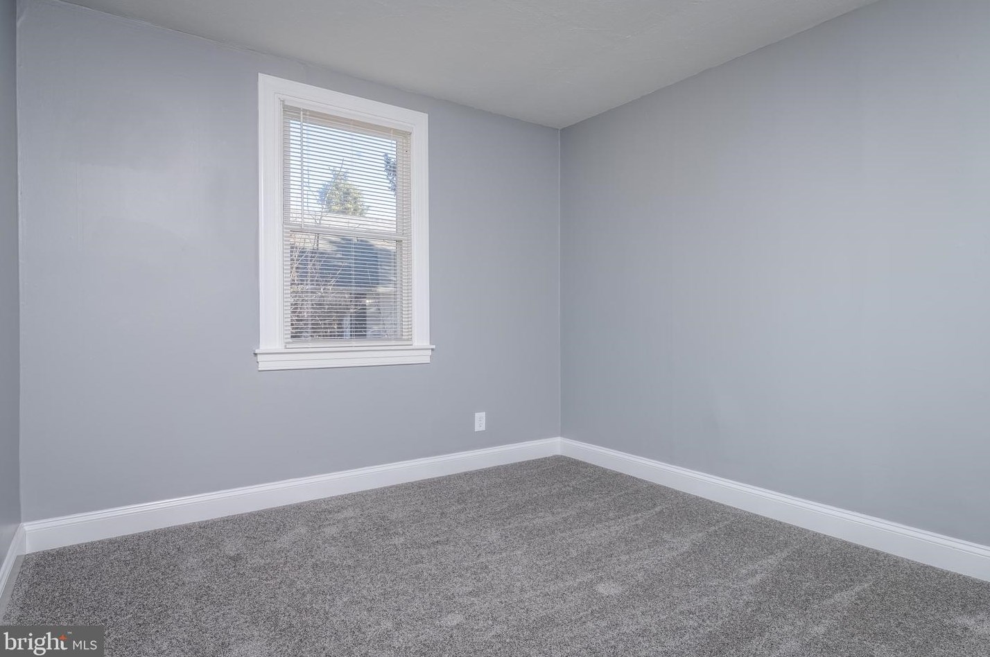 4318 Highview Ave, Baltimore MD  21229-5302 exterior