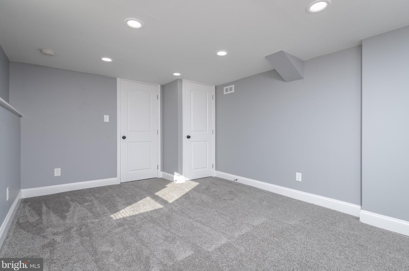 4318 Highview Ave, Baltimore MD  21229-5302 exterior