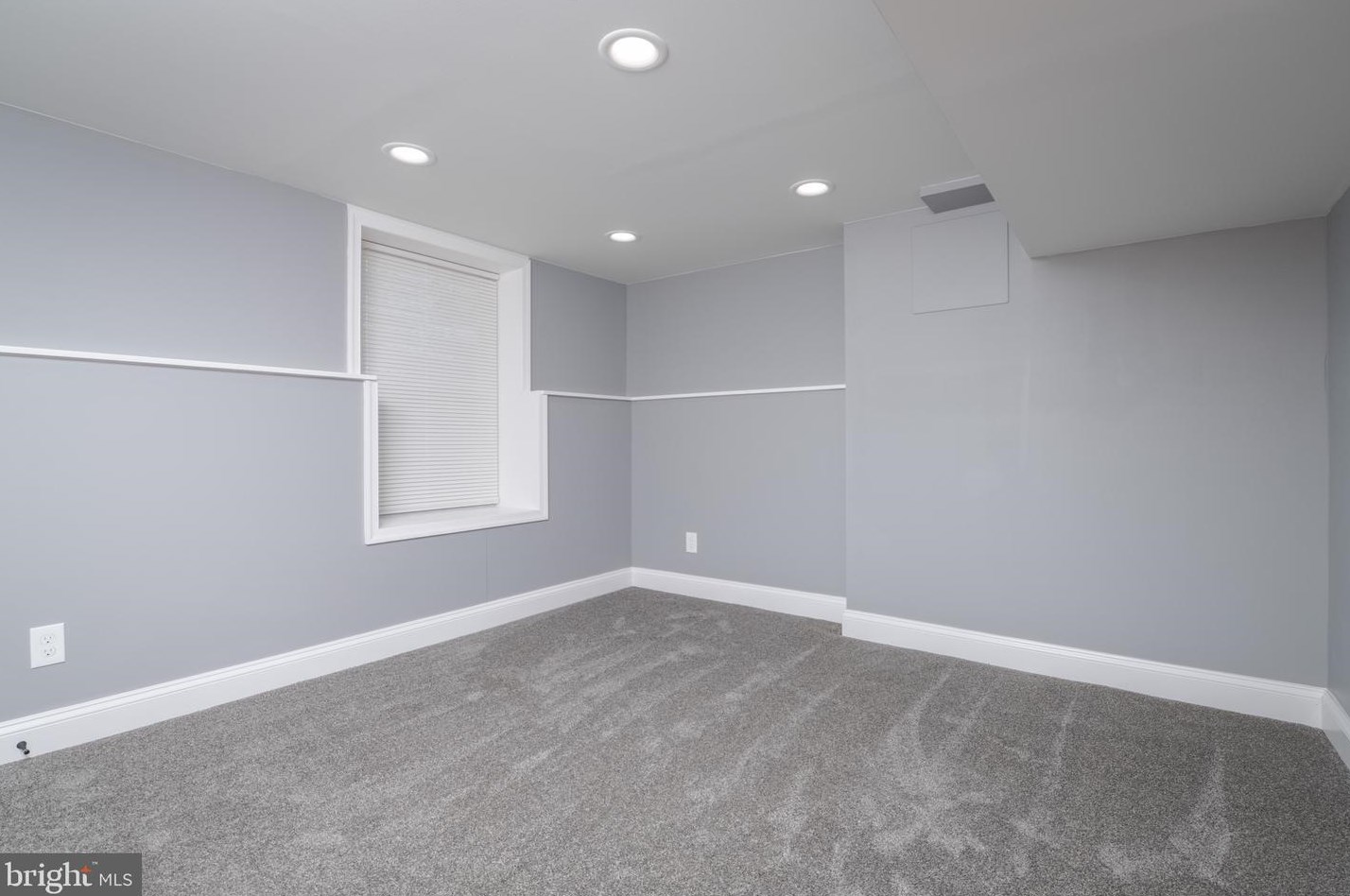 4318 Highview Ave, Baltimore MD  21229-5302 exterior