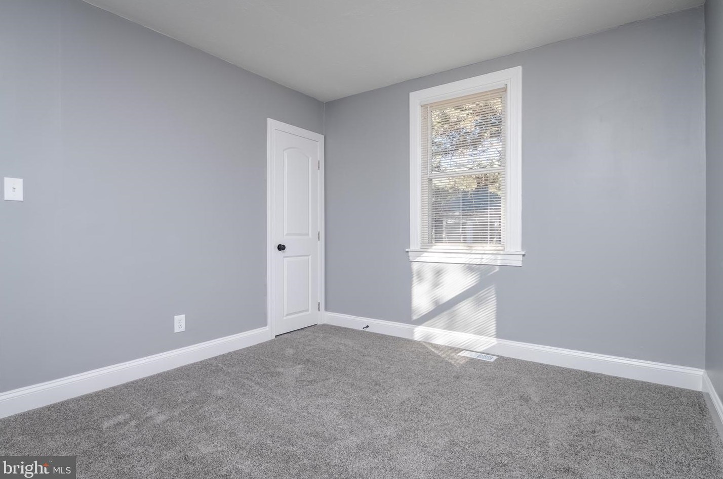 4318 Highview Ave, Baltimore MD  21229-5302 exterior