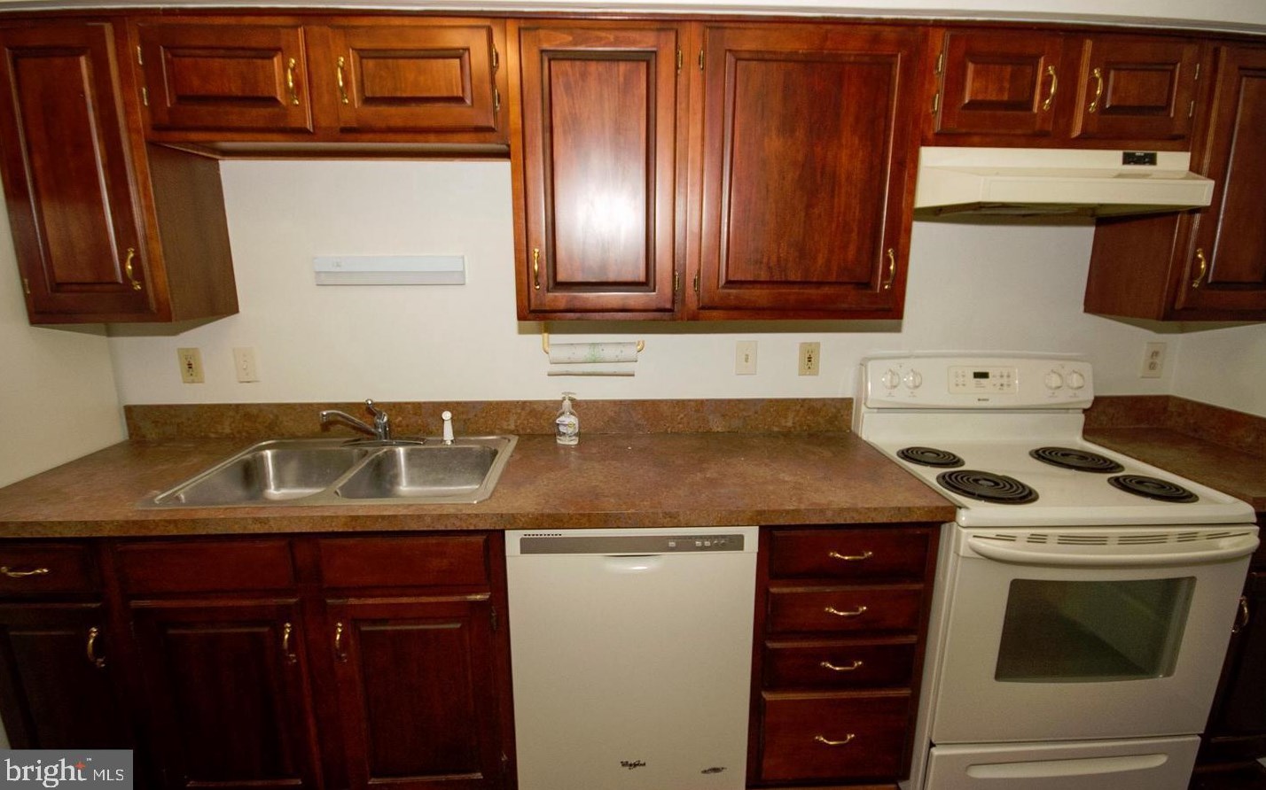 1341 Greenbriar Way, Baltimore MD  21208 exterior