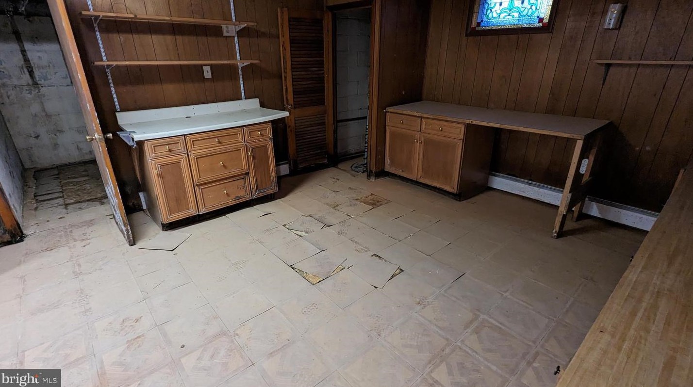 307 Essex Ave, Baltimore MD  21221-4710 exterior