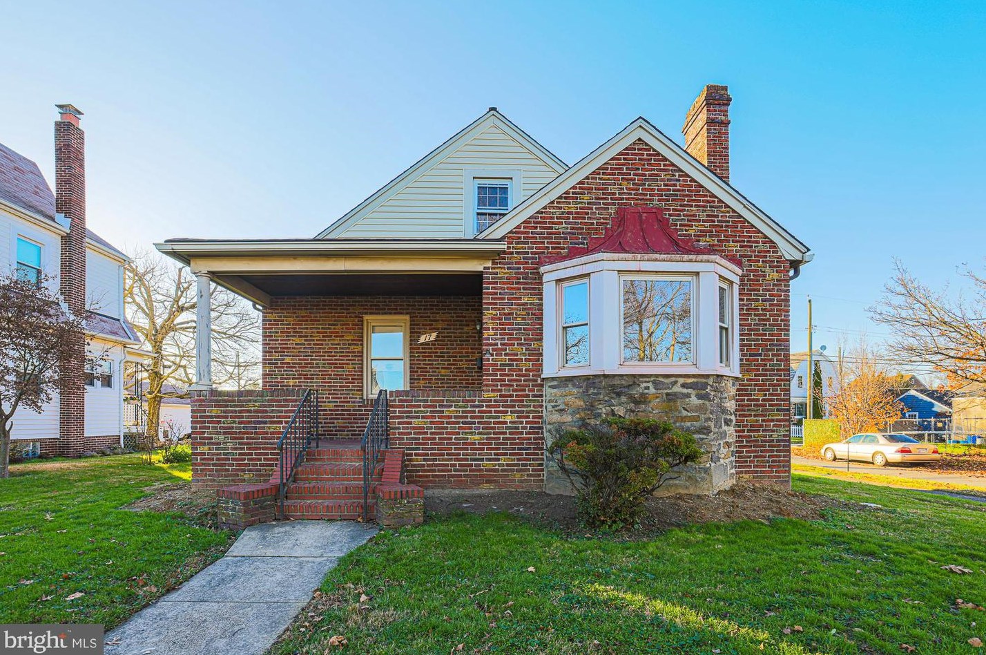 17 Liberty Pkwy, Baltimore MD  21222-3849 exterior