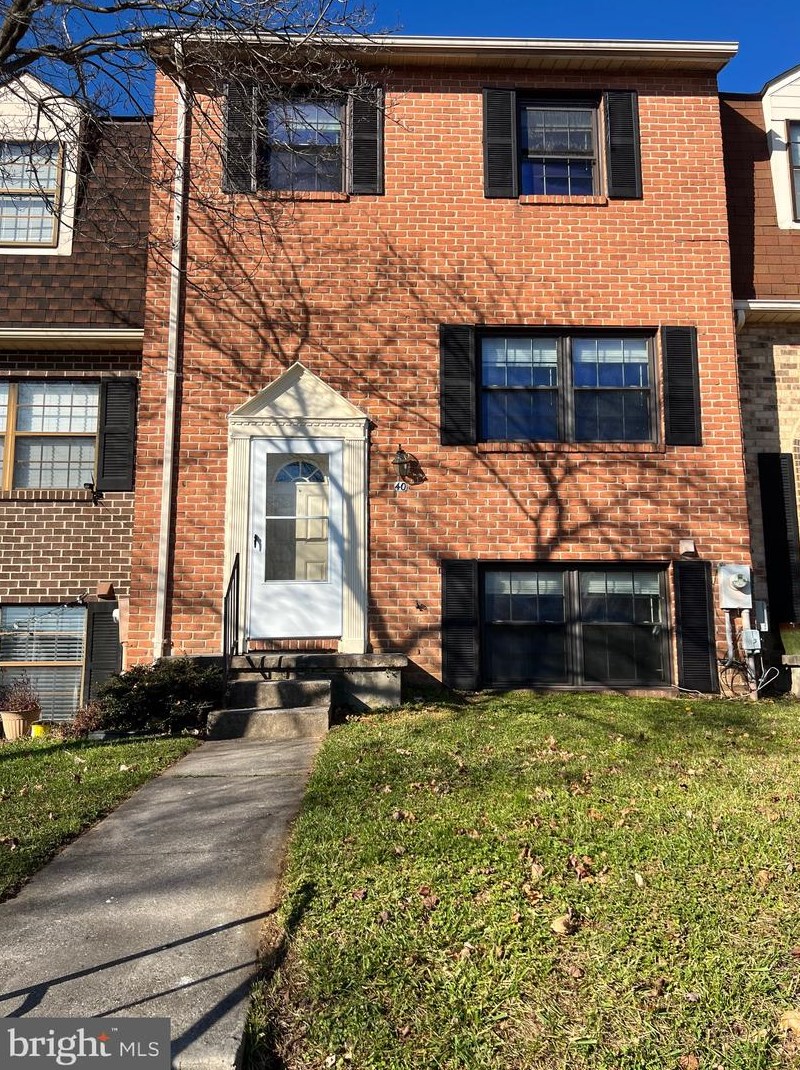 40 Clinton Hill Ct, Baltimore, MD 21228-3678