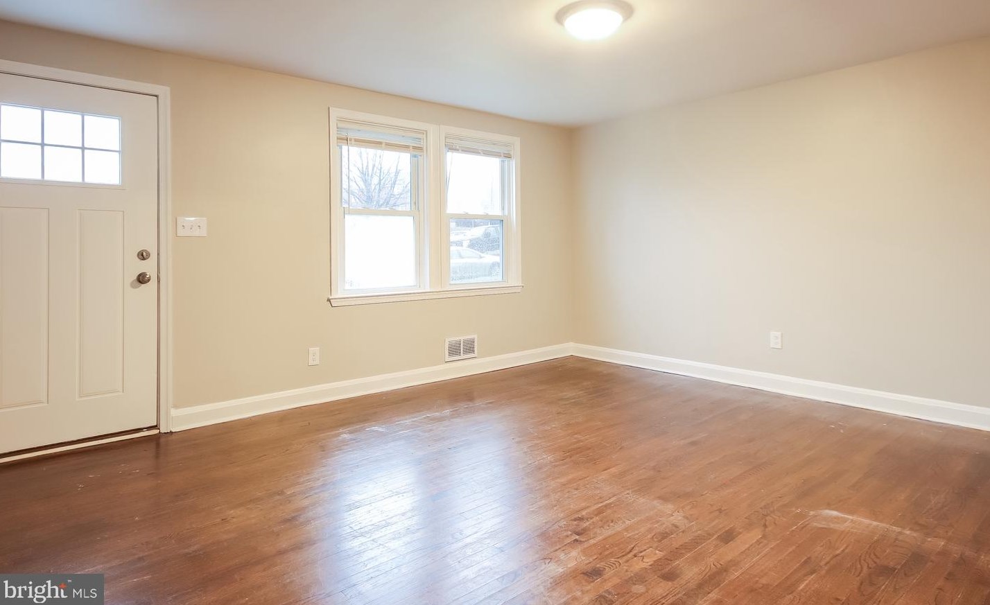 1118 Newfield Rd, Baltimore MD  21207-4860 exterior