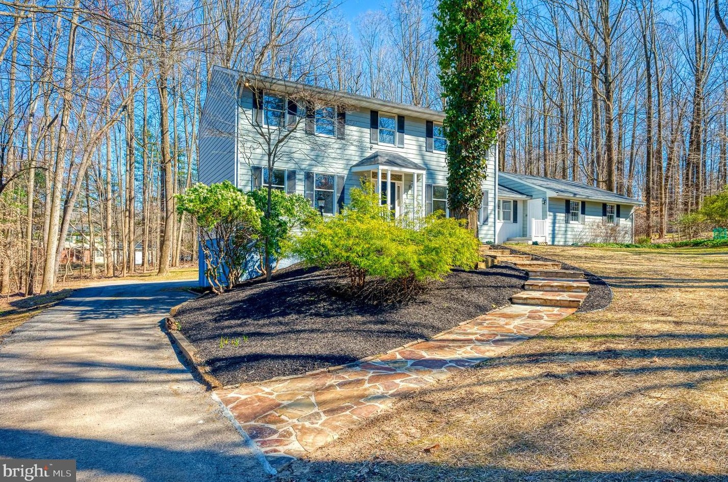 15 Constantine Dr, Phoenix, MD 21131