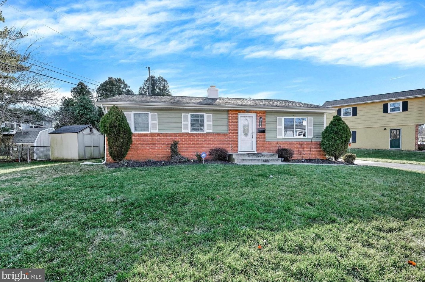 6003 Black Friars Cir, Baltimore, MD 21228-2706