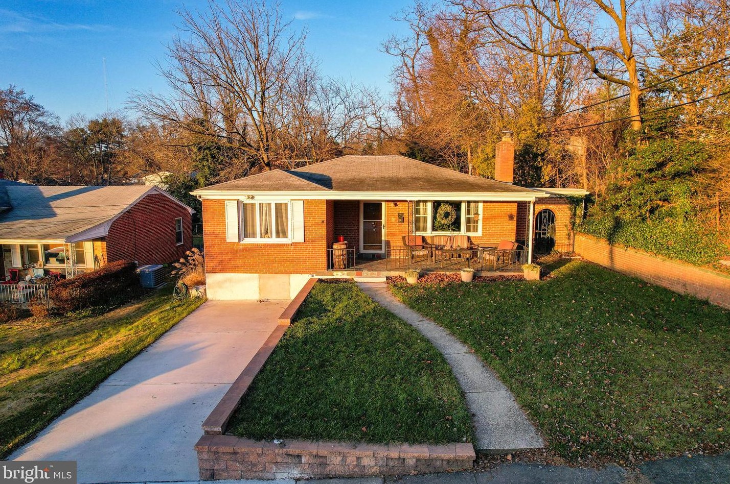 1912 Rockwell Ave, Baltimore MD  21228-4244 exterior