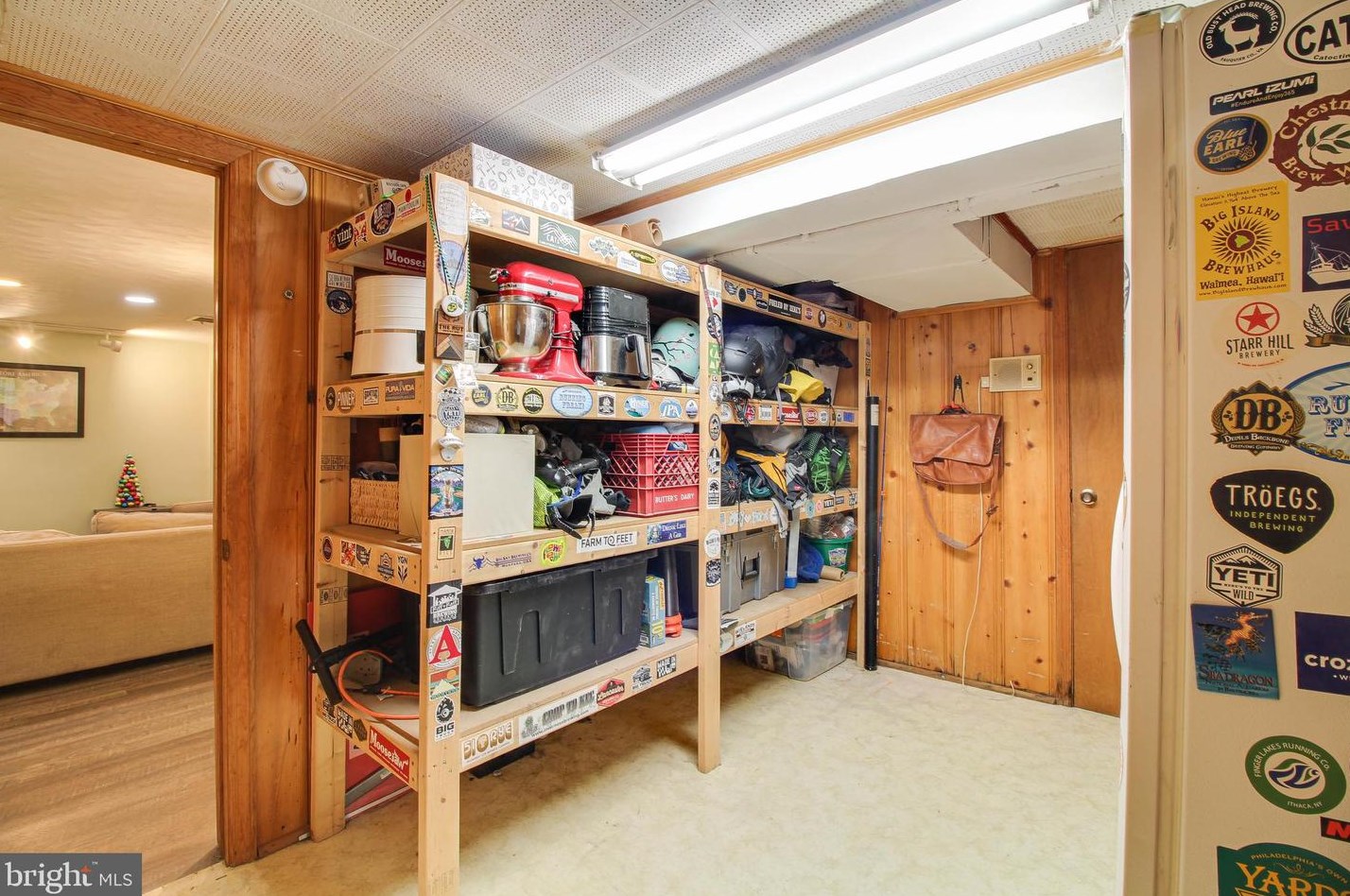 1912 Rockwell Ave, Baltimore MD  21228-4244 exterior