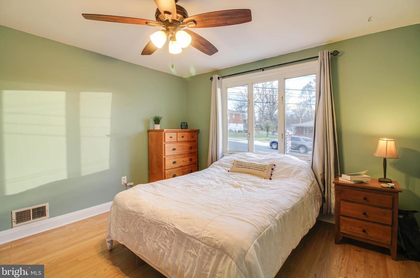 1912 Rockwell Ave, Baltimore MD  21228-4244 exterior