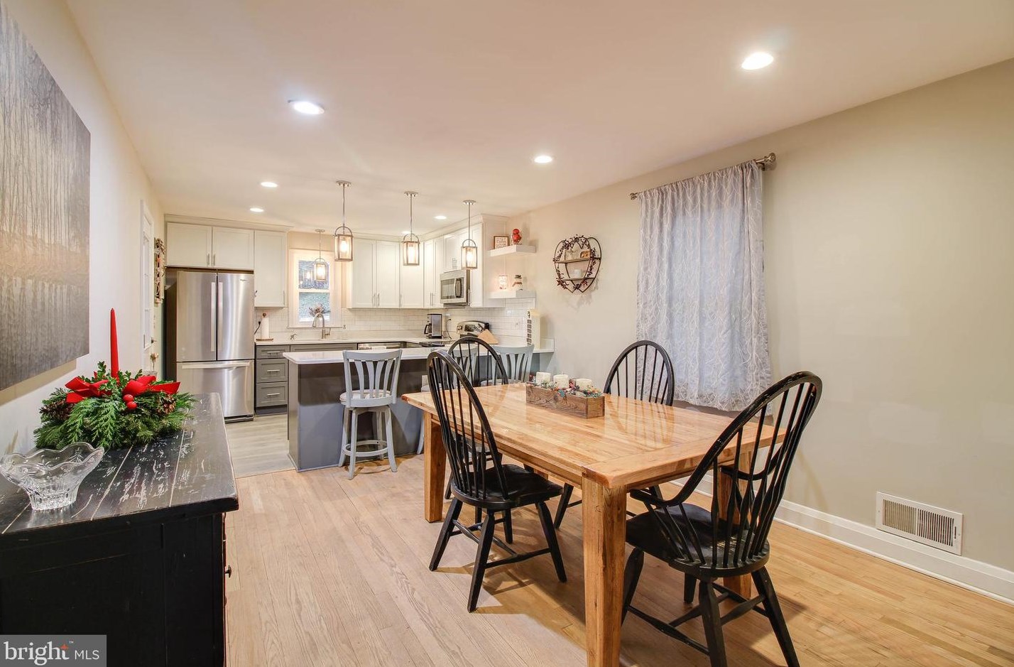 1912 Rockwell Ave, Baltimore MD  21228-4244 exterior