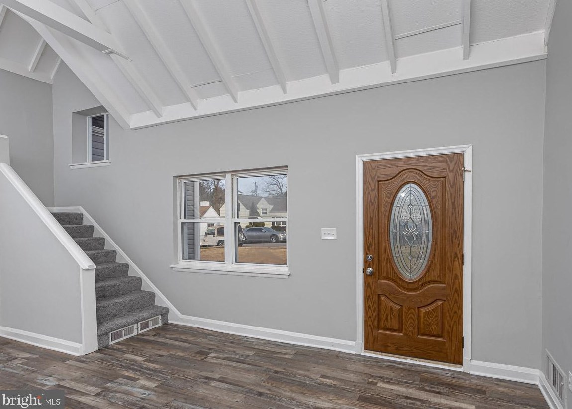 6513 Lehnert St, Baltimore MD  21207-4228 exterior