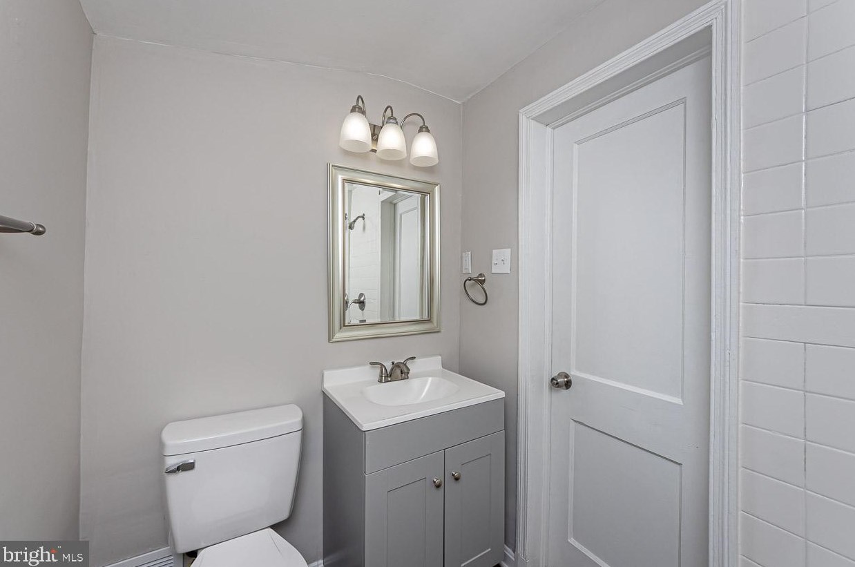 6513 Lehnert St, Baltimore MD  21207-4228 exterior