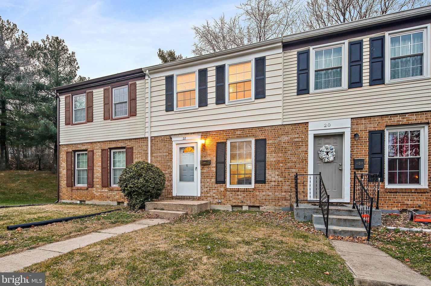 22 Monhegan Ct, Baltimore, MD 21236-3324