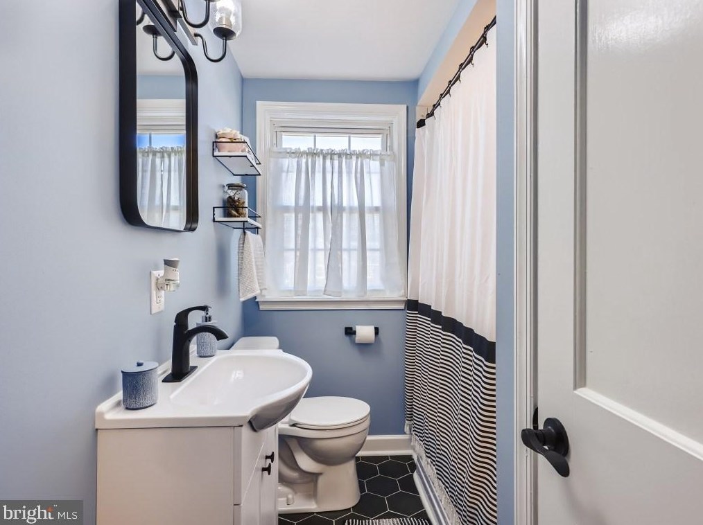 1621 Aberdeen Rd, Baltimore MD  21286-8126 exterior