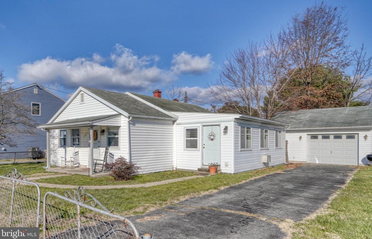 16 Control Ct, Baltimore, MD 21220-3516