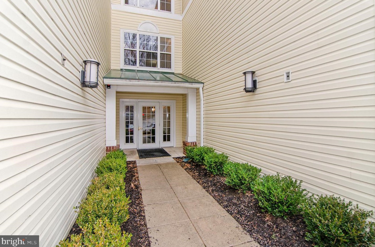 7057 Toby Dr, Baltimore, MD 21209-1567