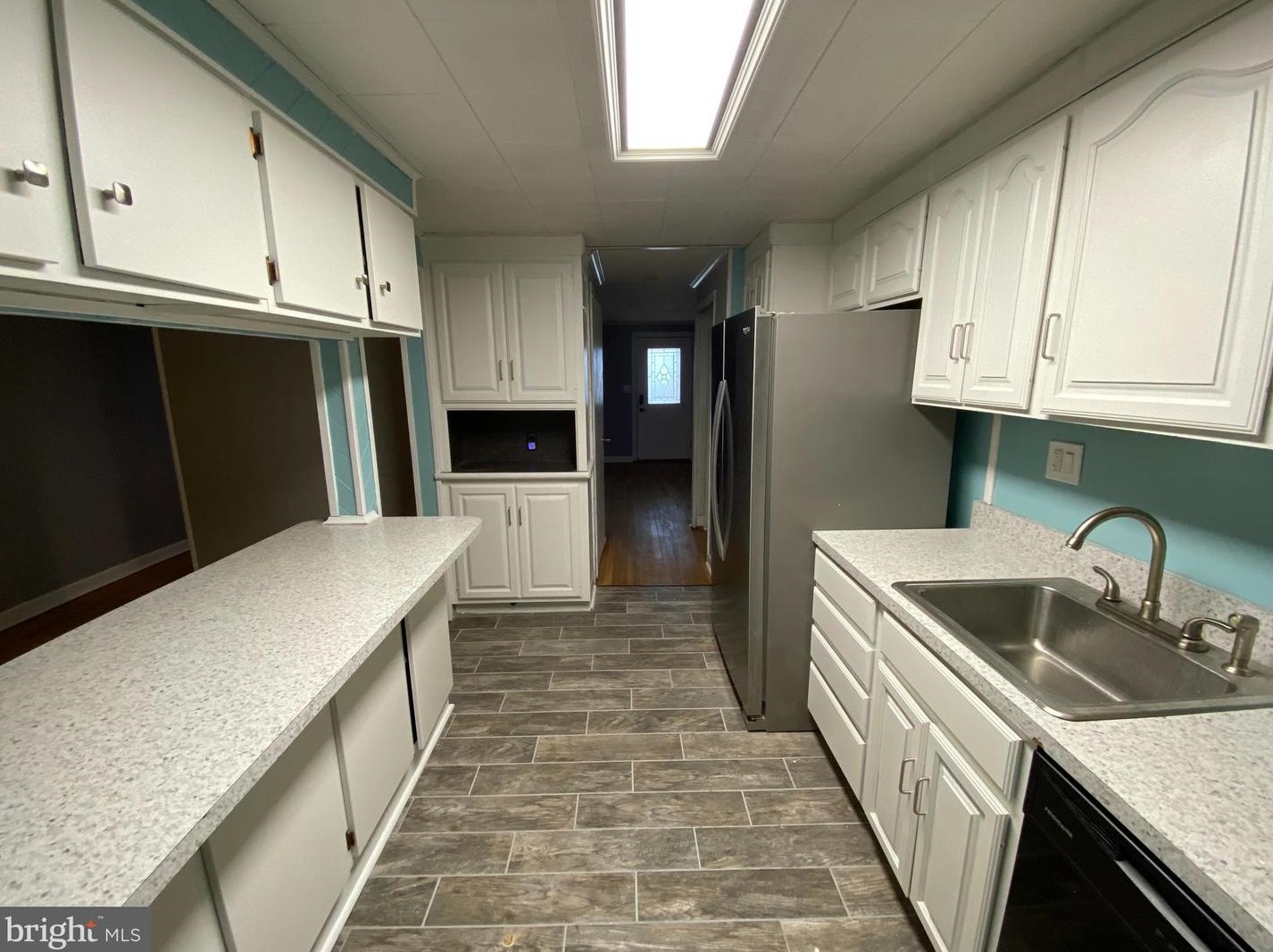 950 Middleborough Rd, Baltimore, MD 21221-5942