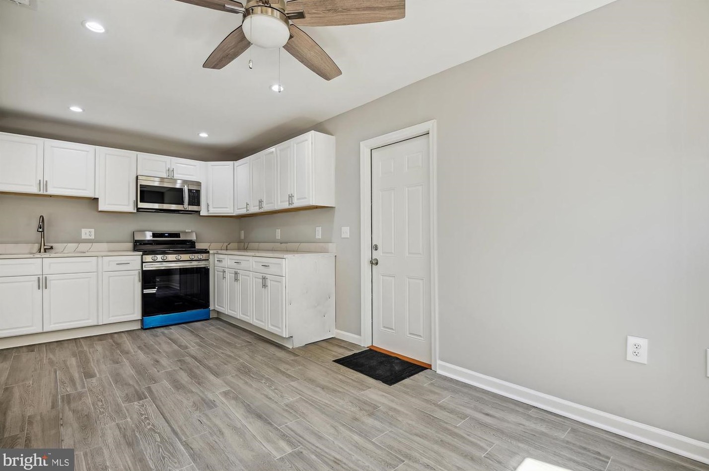 9 Dundalk Ave, Baltimore MD  21222-4222 exterior